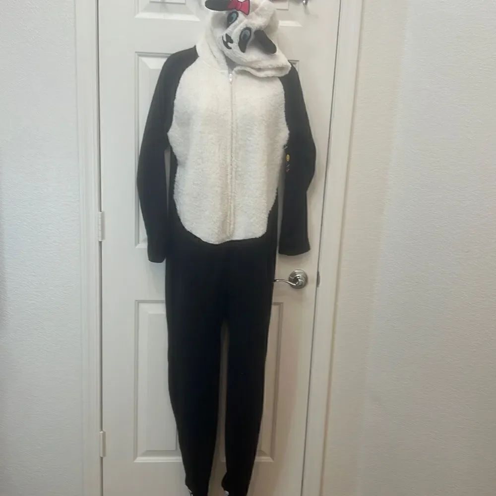 Joe Boxer Sleepwear Medium Panda Hooded Footie Black White Pajamas Costumes